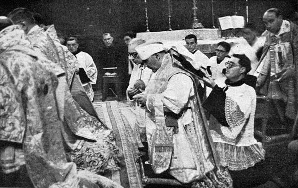 Momentos antes de la unción